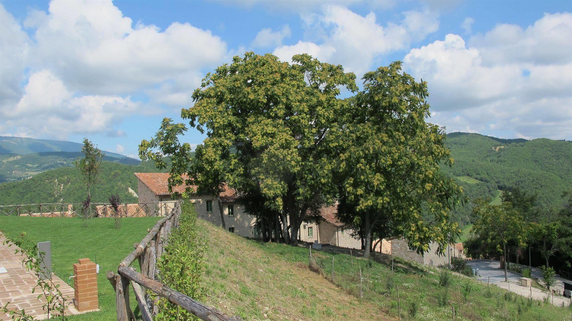 Borgo Di Gallano Valtopina Eksteriør bilde