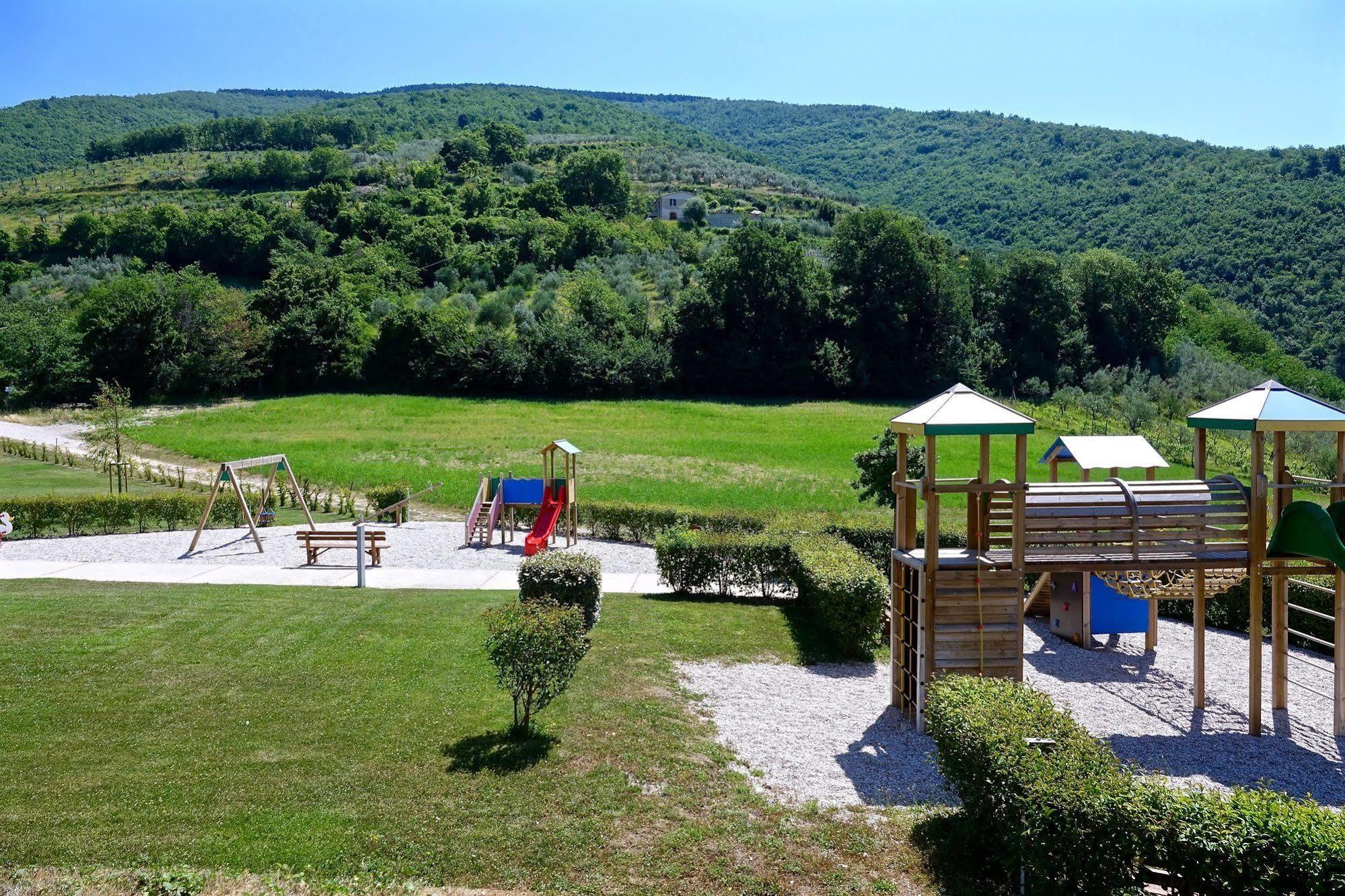 Borgo Di Gallano Valtopina Eksteriør bilde